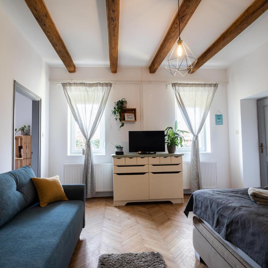 Апартаменти Milio Apartman Badacsony Бадаксонітьордемік Екстер'єр фото
